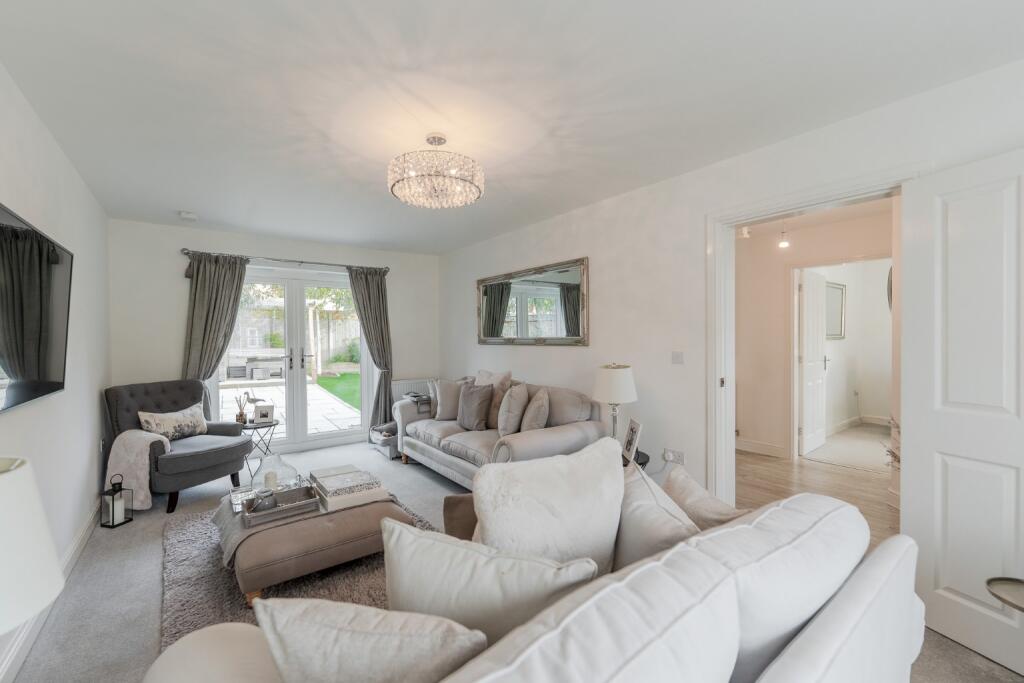 Carnaile Road, Alconbury Weald, Huntingdon, Cambridgeshire, PE28 4XP photo 3