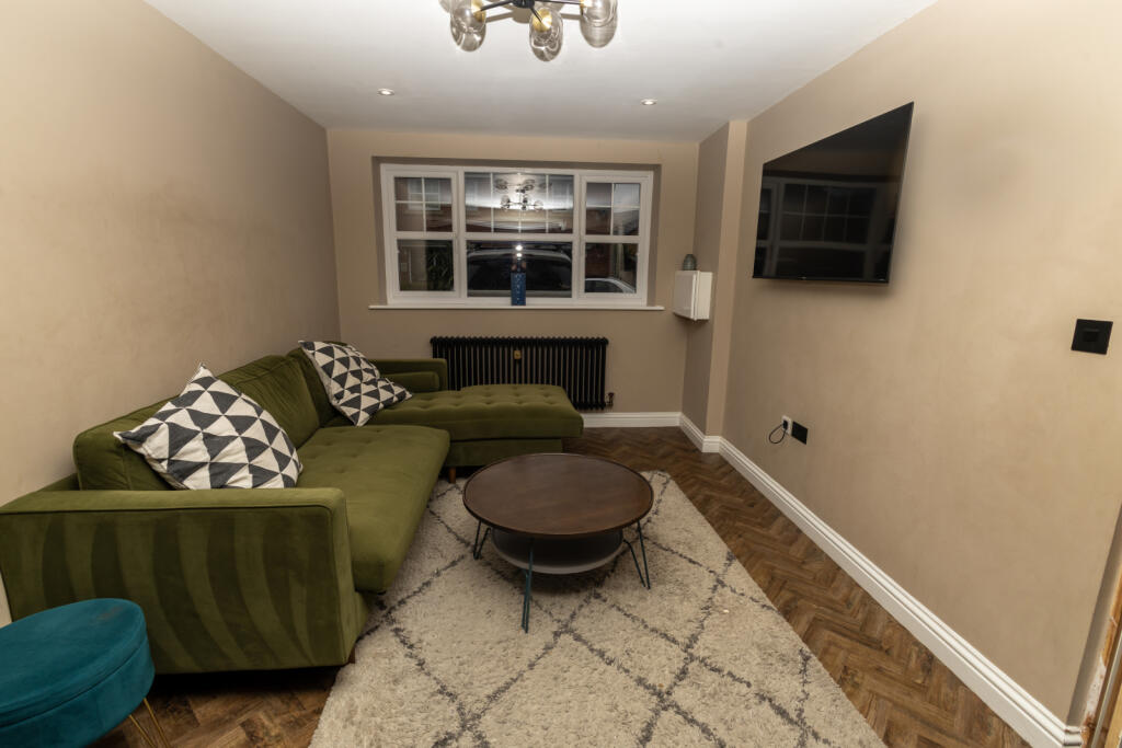Littlemoss Close, Audenshaw, M34 5US photo 4