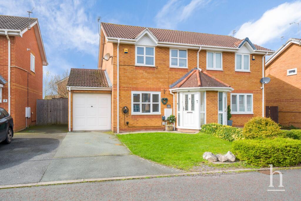 Main image of property: The Barncroft, Wirral, CH49