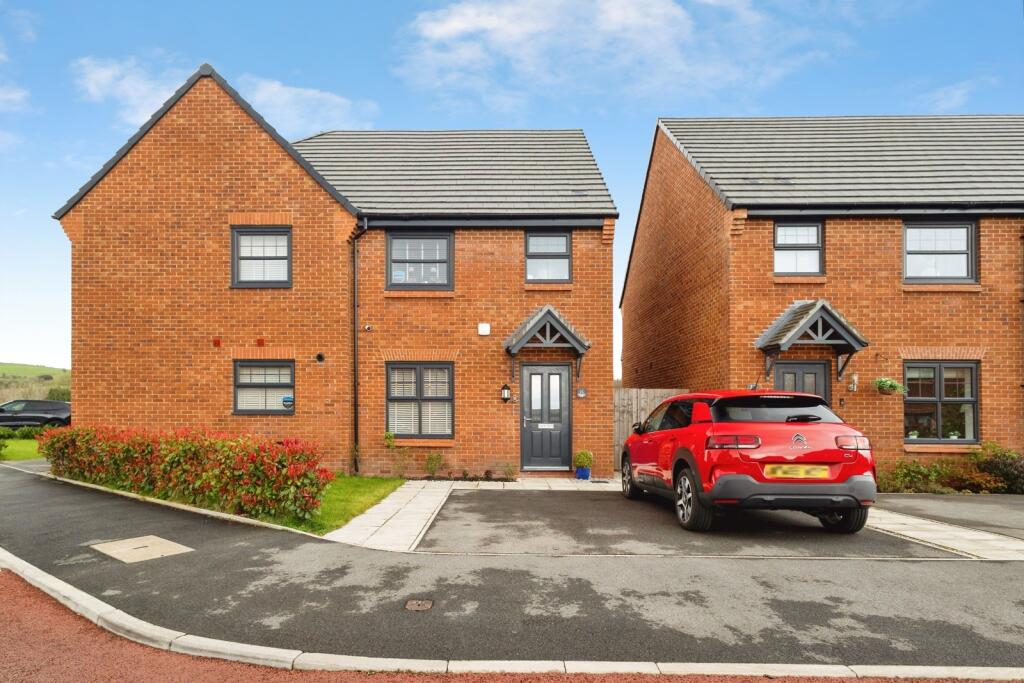 Main image of property: Broadoak Lane, Ashton-under-Lyne, Greater Manchester, OL6