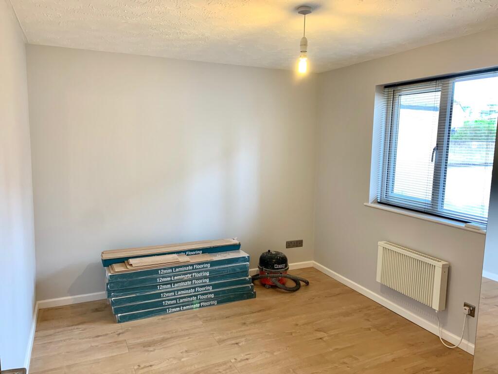 Apartment in Southampton - View 5