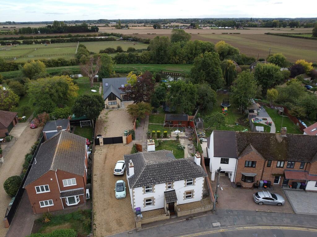 House in Peterborough - View 2