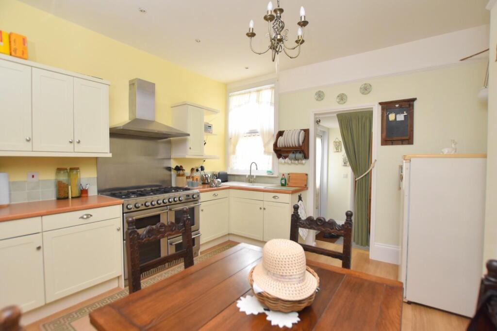 House in Canterbury - More