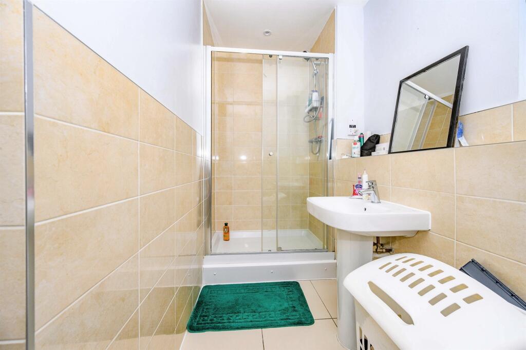 House in Three Rivers, Abbots Langley - View 5