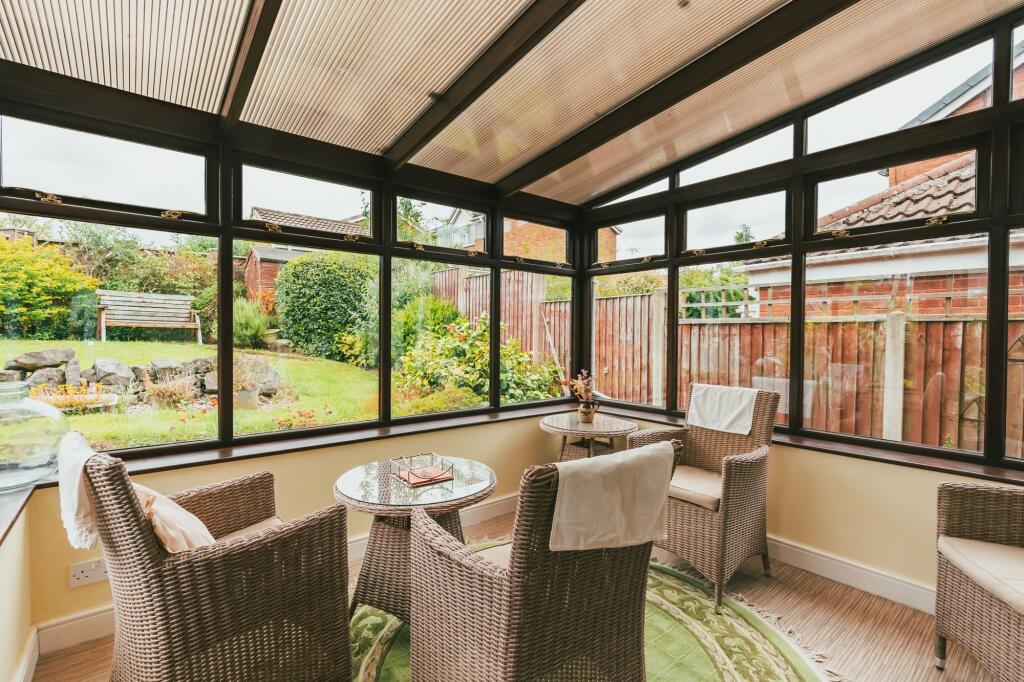 House in Chesterfield, Brookside - View 3