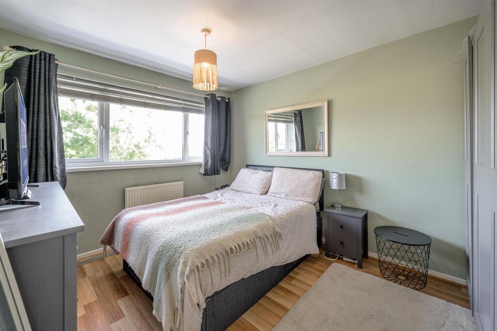 House in Dudley, West Midlands - More