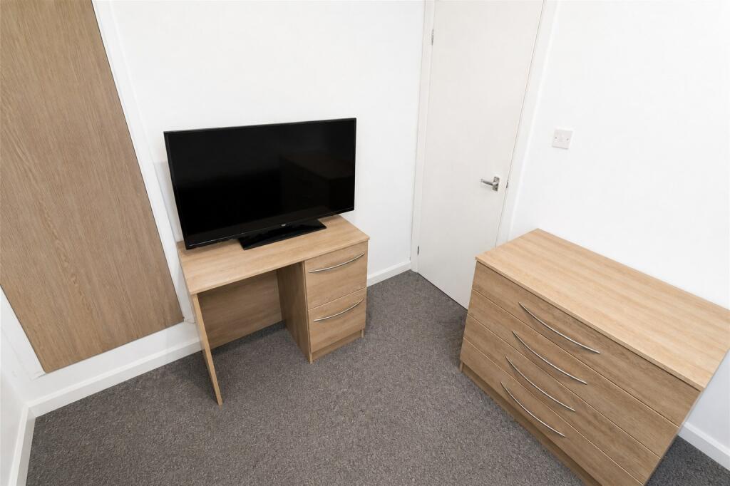 4 bedroom terraced house for rent