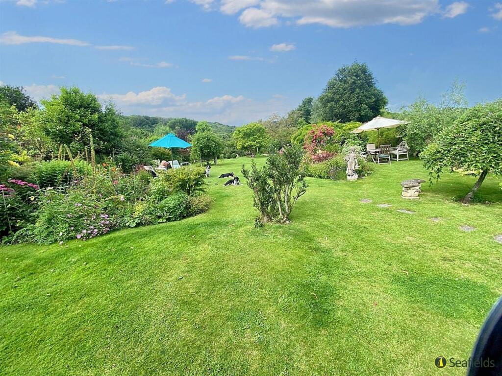 The Mall, Brading, PO36 0DE photo 2