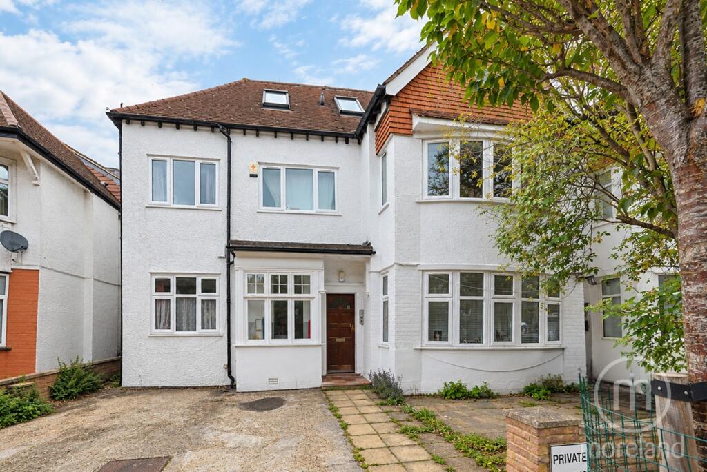 Main image of property: Beechcroft Avenue, Golders Green, NW11