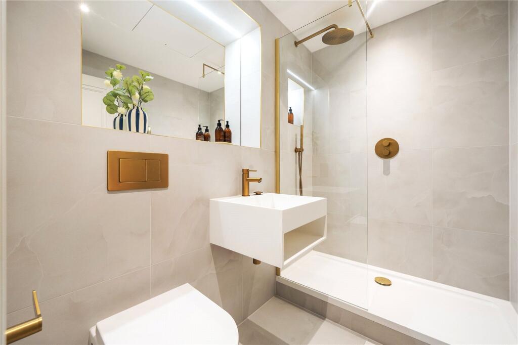 Apartment in Reading - More