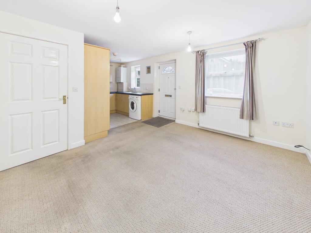 Wylie Court, Salisbury Road, Market Drayton, Shropshire photo 3