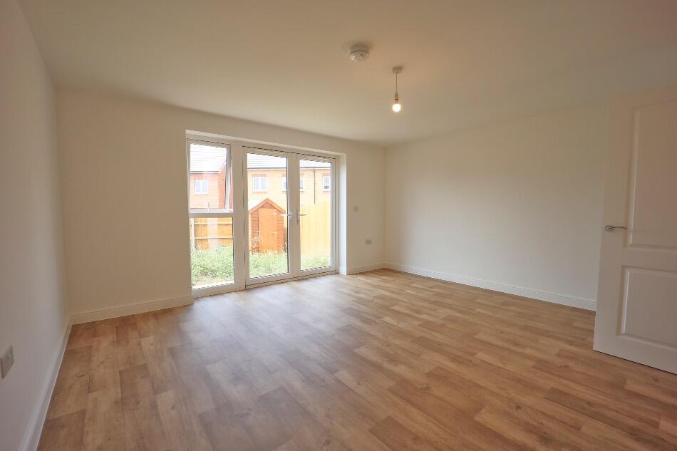 House in Luton - View 4
