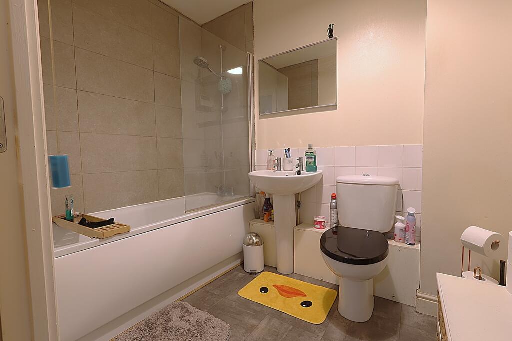 Apartment in Three Rivers, Primrosehill, Abbots Langley - View 4