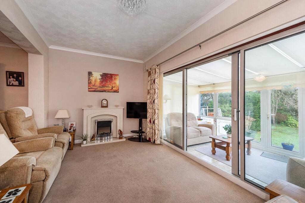 Orchard Avenue, Upper Belvedere, DA17 photo 3