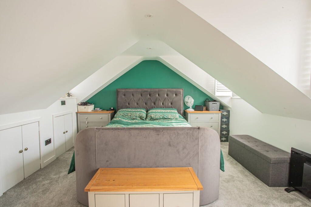 House in Cotswold, Tetbury - More