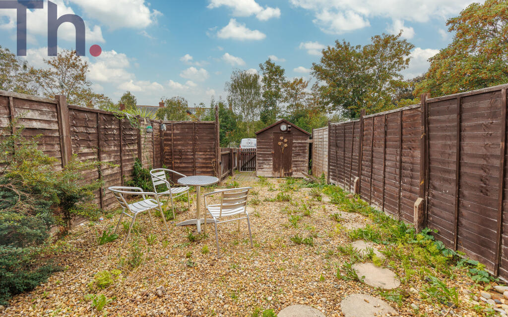 House in Newport, Seaclose - More