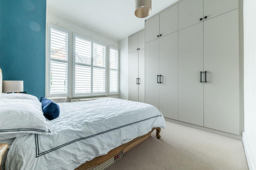 Apartment in London - View 2