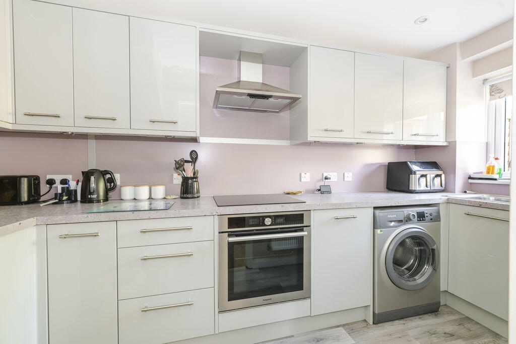 House in Tonbridge - More