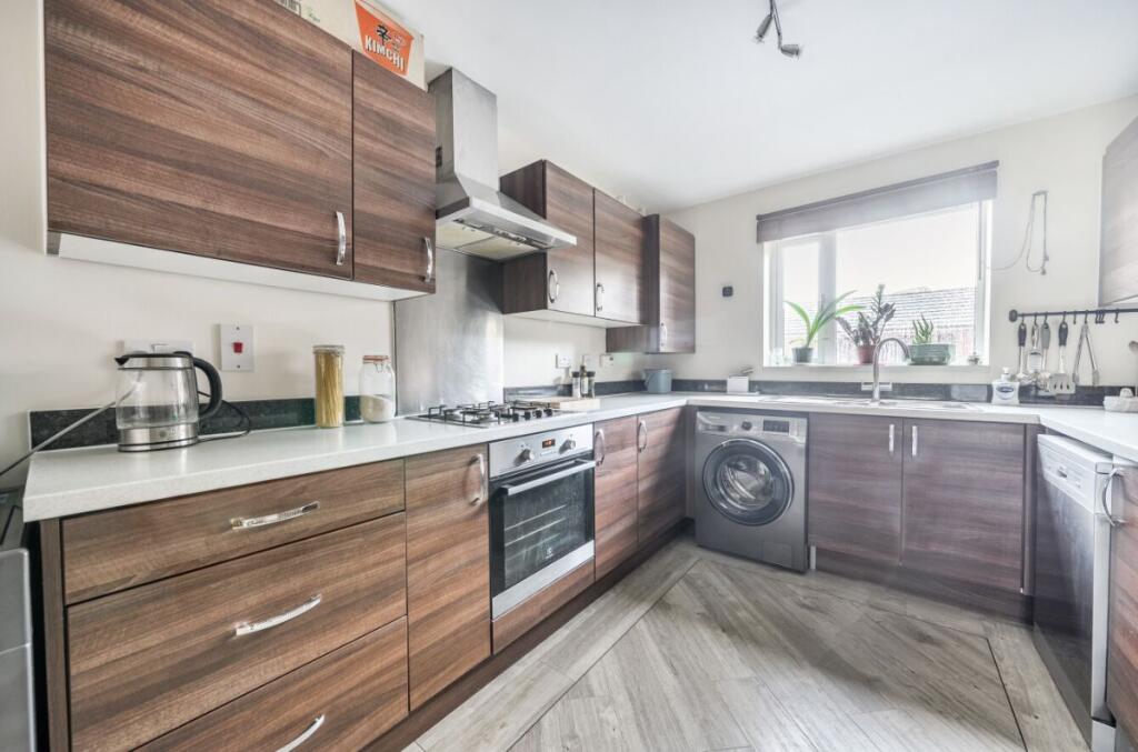 House in Wootton, Bedford - More