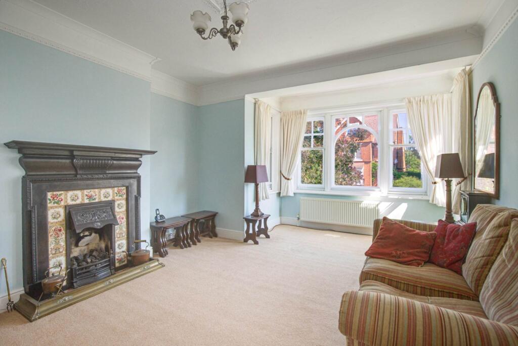 Apartment in Reading - View 5