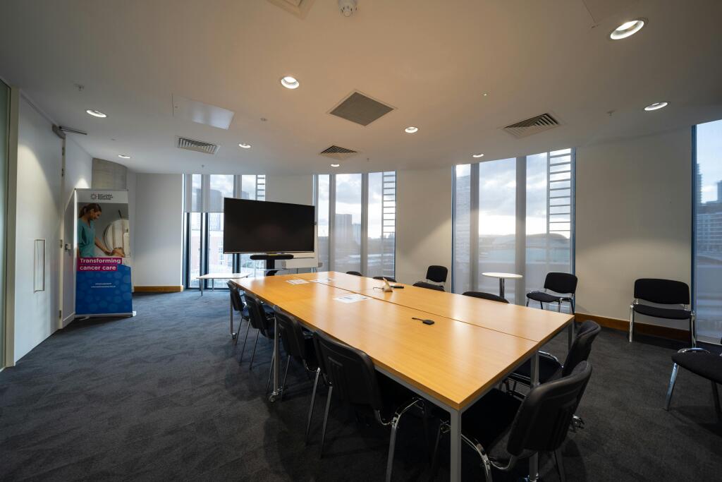 Unex Tower 84.jpg