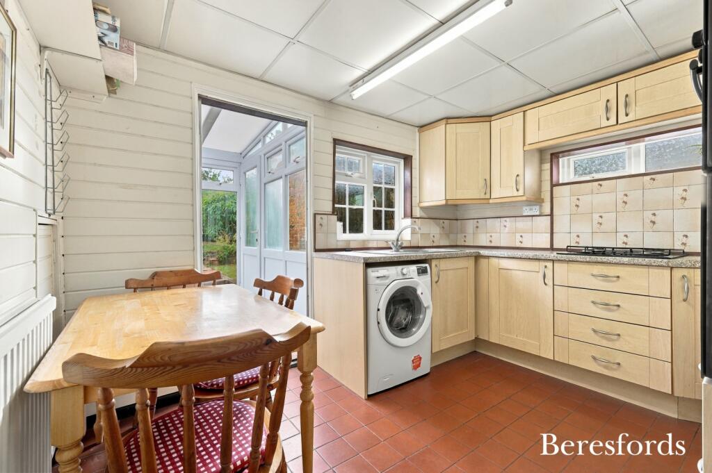 House in Braintree, Duckend Green, Rayne - View 4