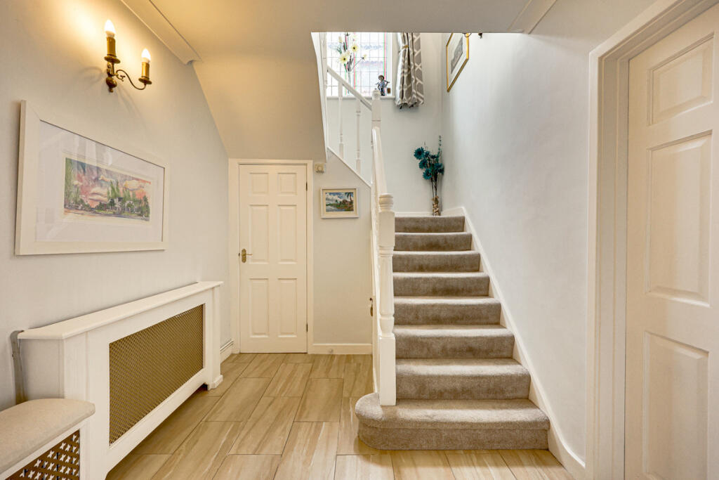 House in Southend-on-Sea - View 5