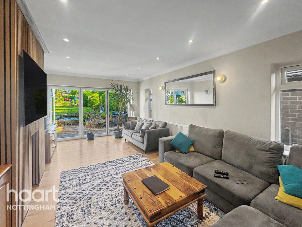 House in Rushcliffe, Radcliffe-on-Trent - View 2