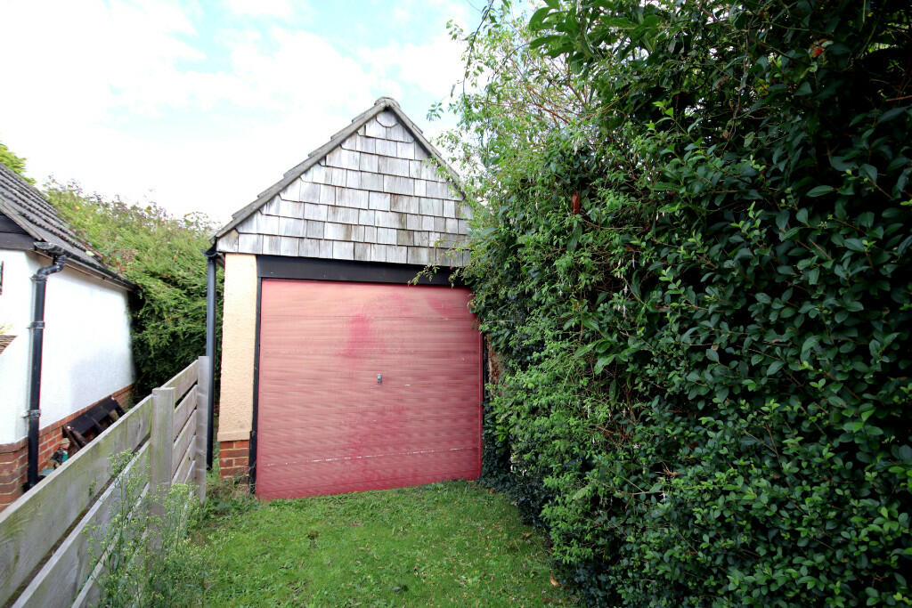 House in New Forest, Gore Road Industrial Estate, New Milton - View 2