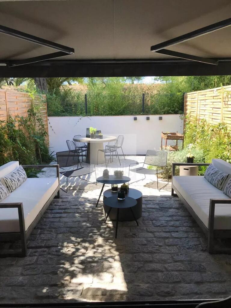 Main image of property: Provence-Alps-Cote d`Azur, Var, St-Tropez