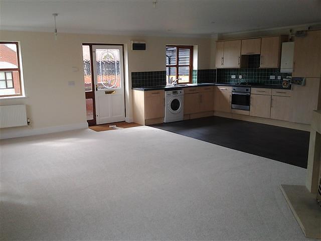 Apartment in Milton Keynes - View 2