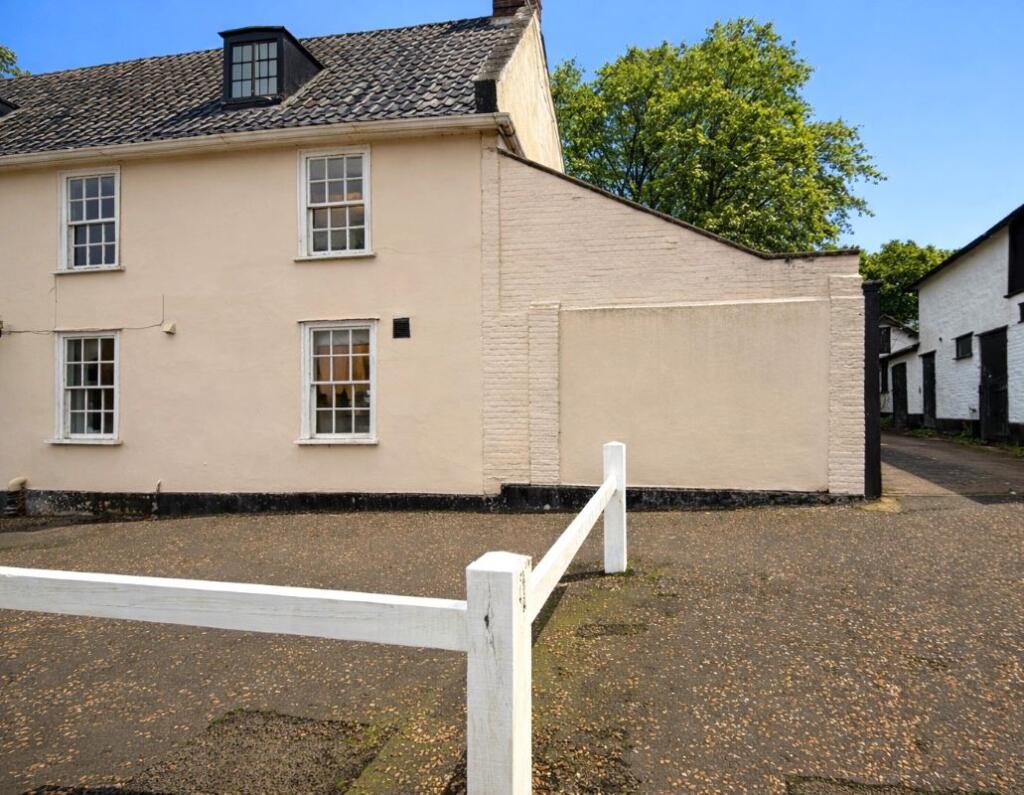 Main image of property: Ivy House, Mount Street, Diss, IP22 4QG