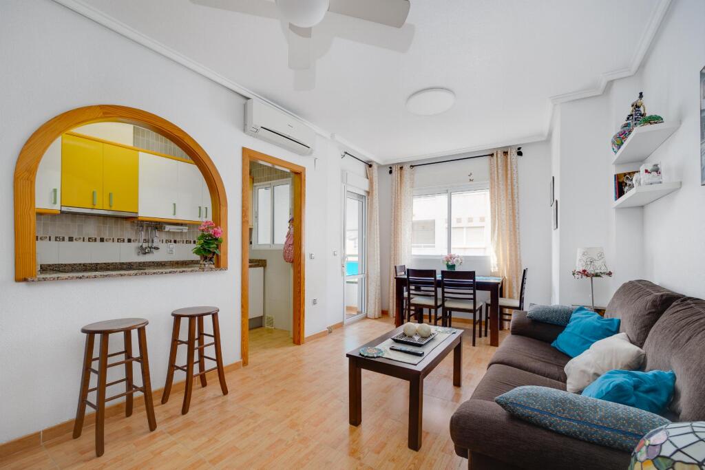 Main image of property: Valencia, Alicante, Torrevieja