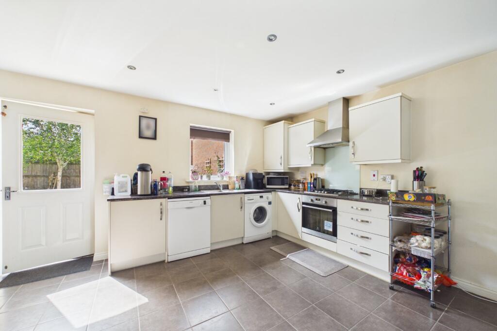 House in Bracknell - View 3