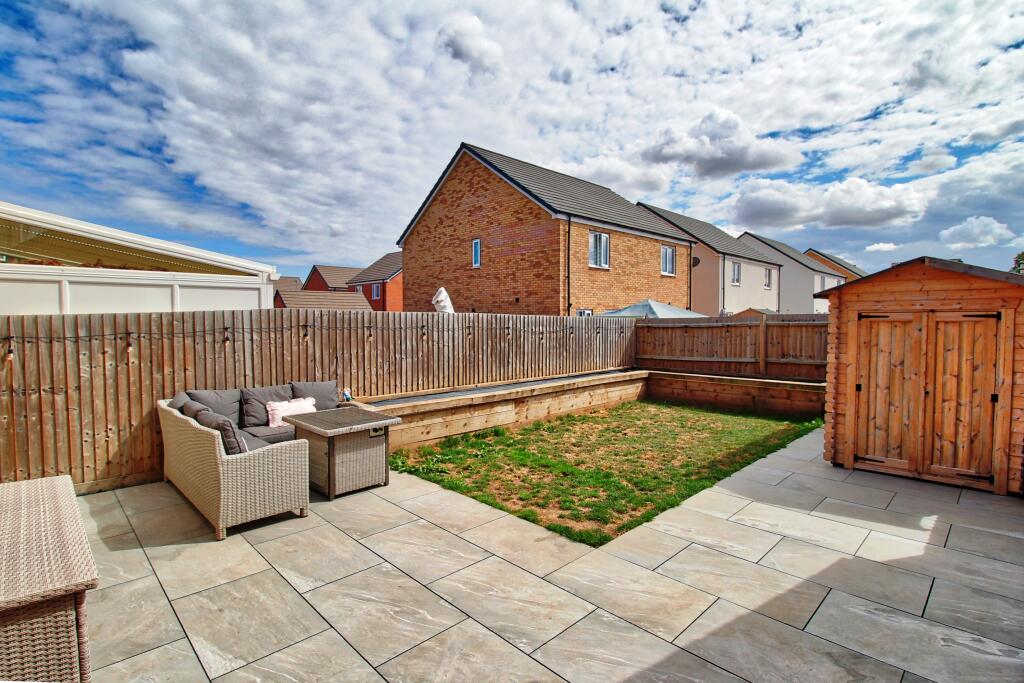 House in Worcester - View 3