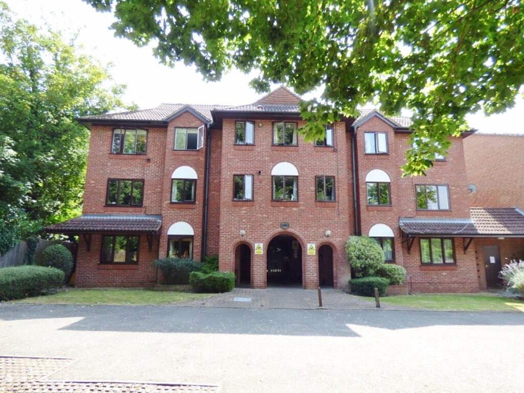 Main image of property: LEATHERHEAD