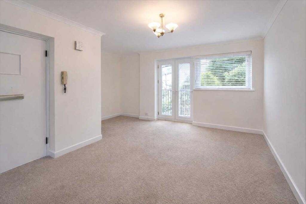 Leigh Court, Byron Hill Road, Harrow on the Hill photo 4