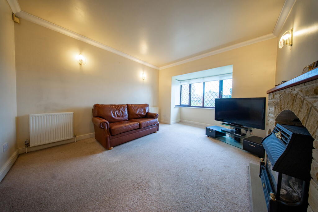 Additional image 6 of Valley Fold, Queensbury, Bradford, BD13 2LF
