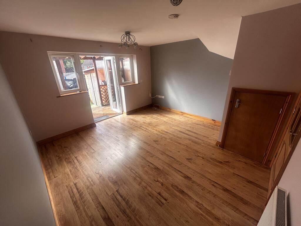House in Bristol, Bradley Stoke - View 3
