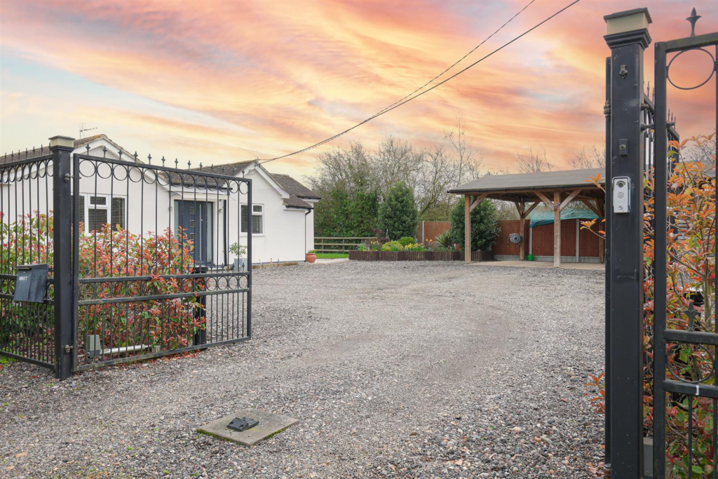 Main image of property: Wellington Avenue, Hullbridge, Hockley