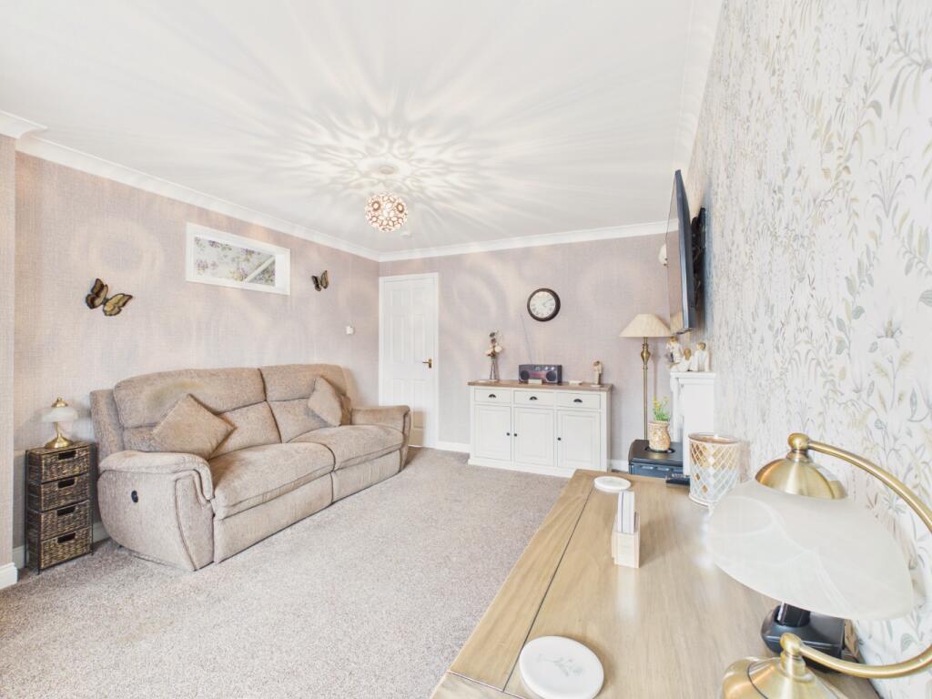 House in Hull, Kingston upon Hull - View 5