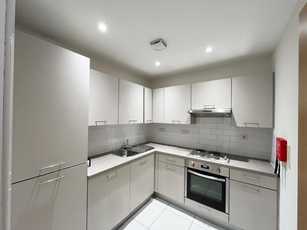 Apartment in Milton Keynes - View 2