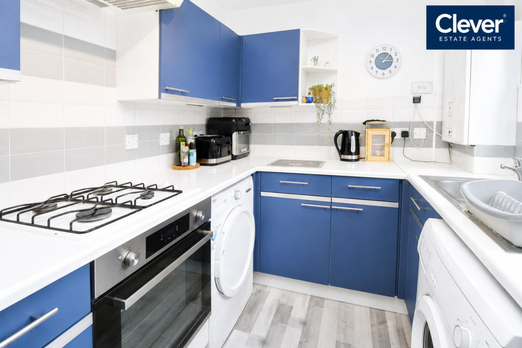 Apartment in Plymouth - View 2