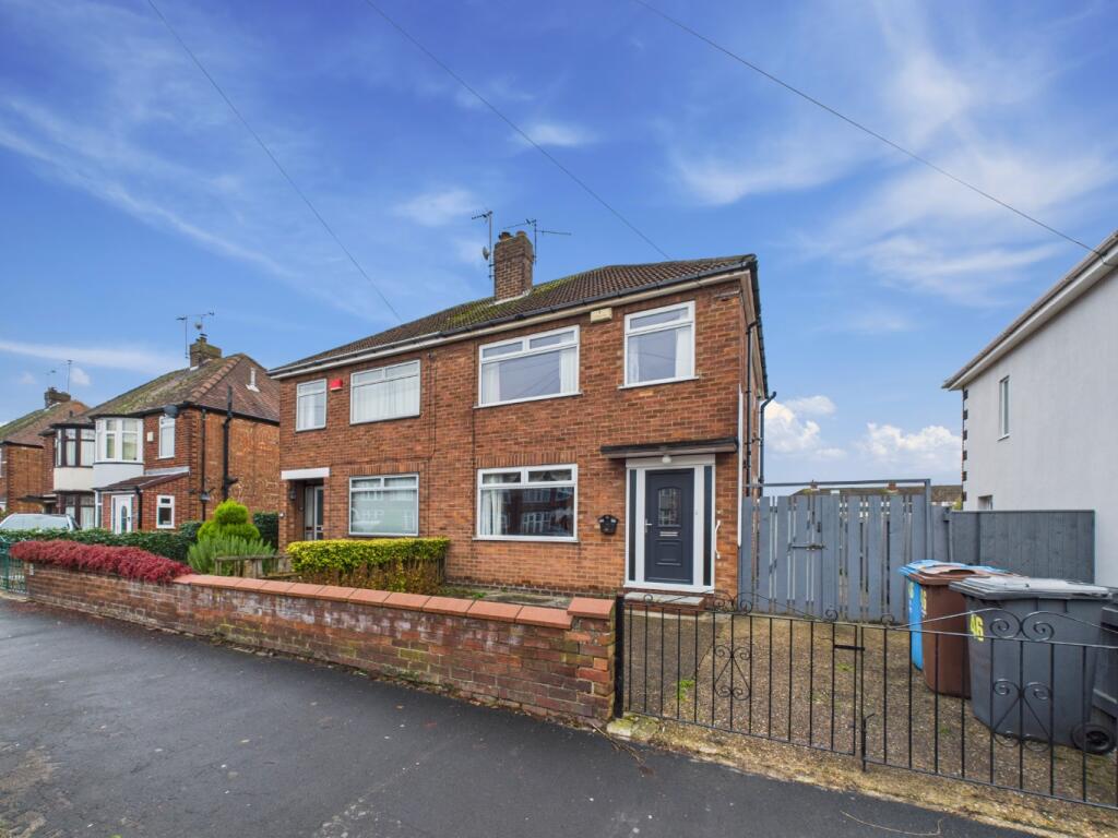 Main image of property: 46 Windsor Road, Hull,HU5 4HE