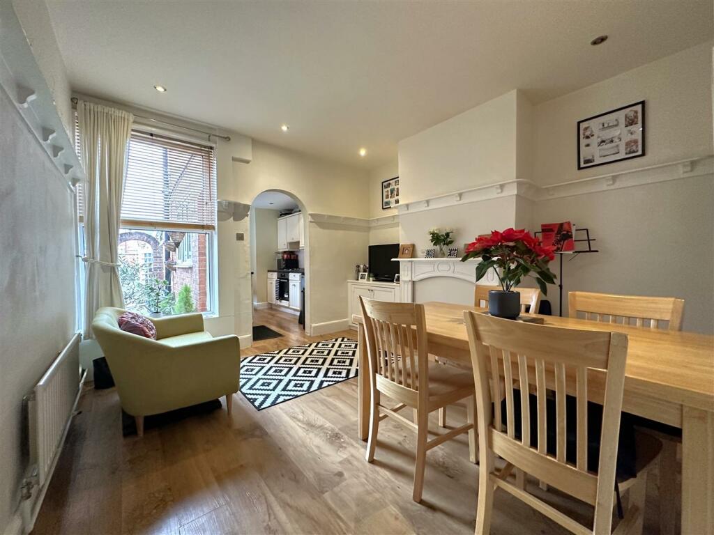 House in Newark and Sherwood, New Town, Newark - View 4