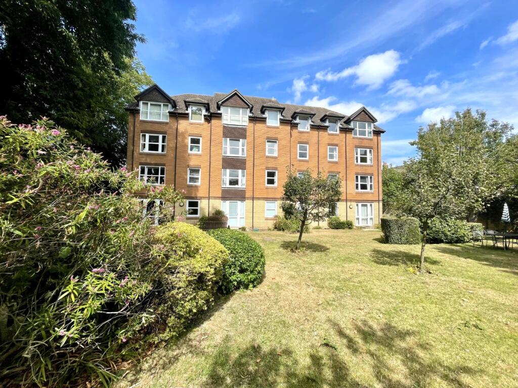 2-bed flat on Homewest House, 35 Poole Road, Bournemouth, Dorset, BH4, £70,000
