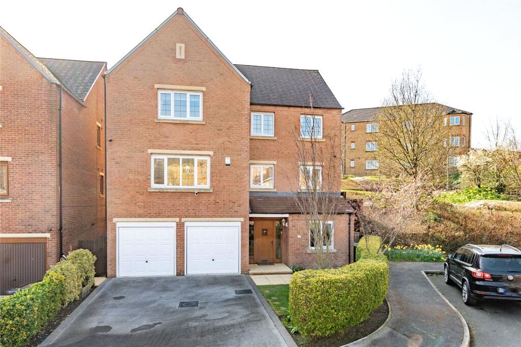 Main image of property: Post Hill View, Pudsey, West Yorkshire