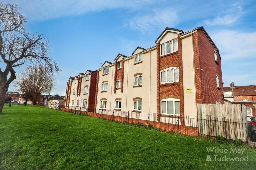 1-bed flat on Liberty Place, Bridgwater, Somerset, TA6, £120,000