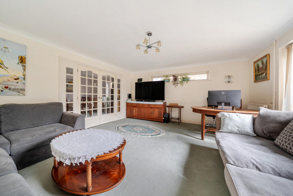House in Waverley, Cranleigh - View 4