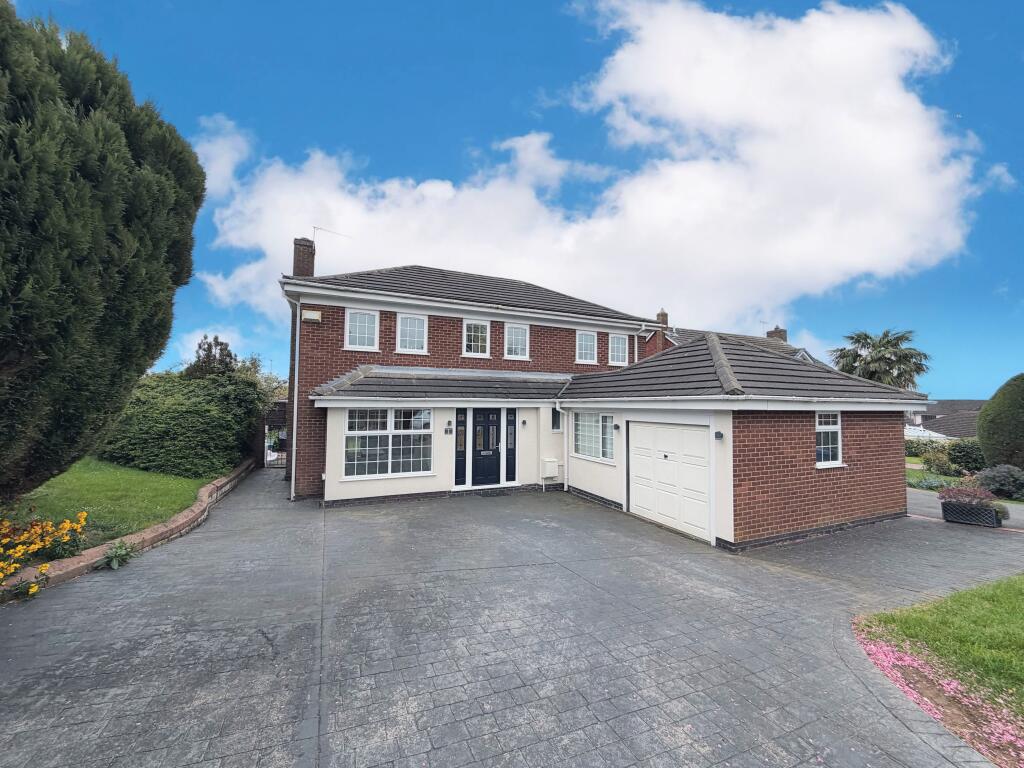 4-bed detached on Caversfield Close, Derby, DE23, £499,950